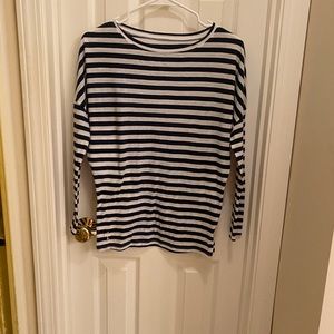 Lilly Pulitzer Blue White Striped Dropped Dolman Sleeve Tshirt stretchy preppy